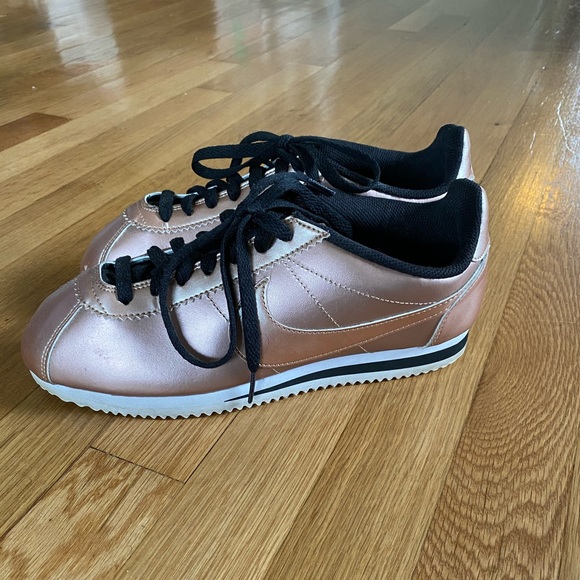 nike cortez womens rose gold